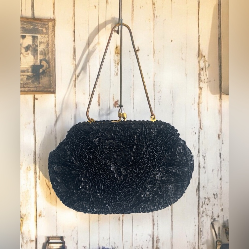 Vintage Beaded Purse.